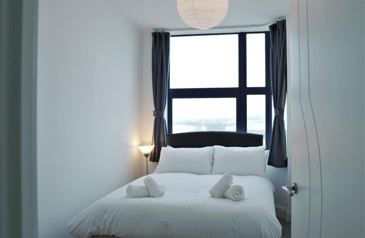 Sapphire House Apartments เทลฟอร์ด ภายนอก รูปภาพ